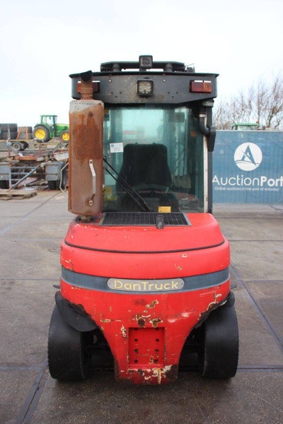 Dantruck 8440 DG - Diesel forklift: picture 4 Dantruck 8440 DG - Diesel forklift: picture 4