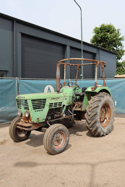 Farm tractor Deutz D6806: picture 8
