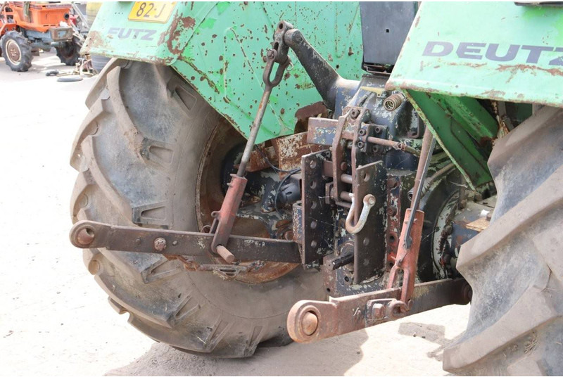 Farm tractor Deutz D6806: picture 14