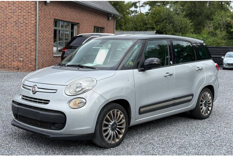 Fiat 500L (I) Living _ 1.6 MultiJet 16v - Sedan: picture 1 Fiat 500L (I) Living _ 1.6 MultiJet 16v - Sedan: picture 1