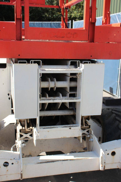Scissor lift Genie GS-3369: picture 18