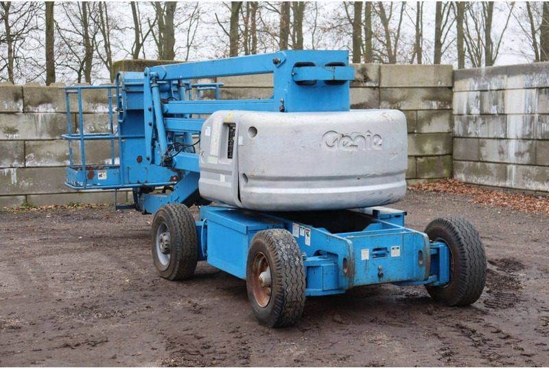 Genie Z45 - Articulated boom: picture 5 Genie Z45 - Articulated boom: picture 5