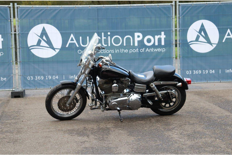 Harley-Davidson Dyna Super Glide - Motorcycle: picture 1 Harley-Davidson Dyna Super Glide - Motorcycle: picture 1