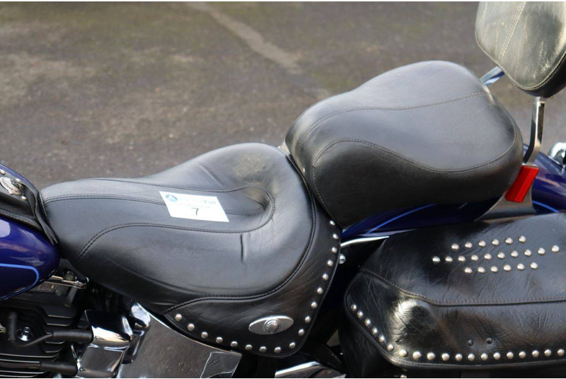 Motorcycle Harley-Davidson Heritage Softail Classic: picture 20