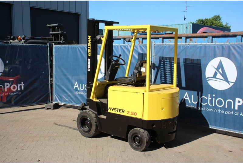 Hyster J2.50XL - Electric forklift: picture 3 Hyster J2.50XL - Electric forklift: picture 3