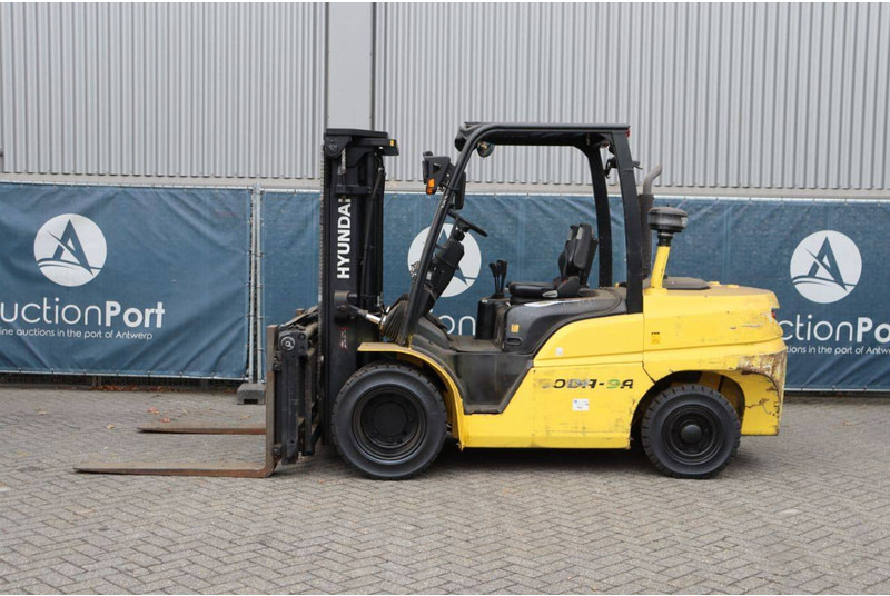 Hyundai 50DA-9A - Diesel forklift: picture 2 Hyundai 50DA-9A - Diesel forklift: picture 2