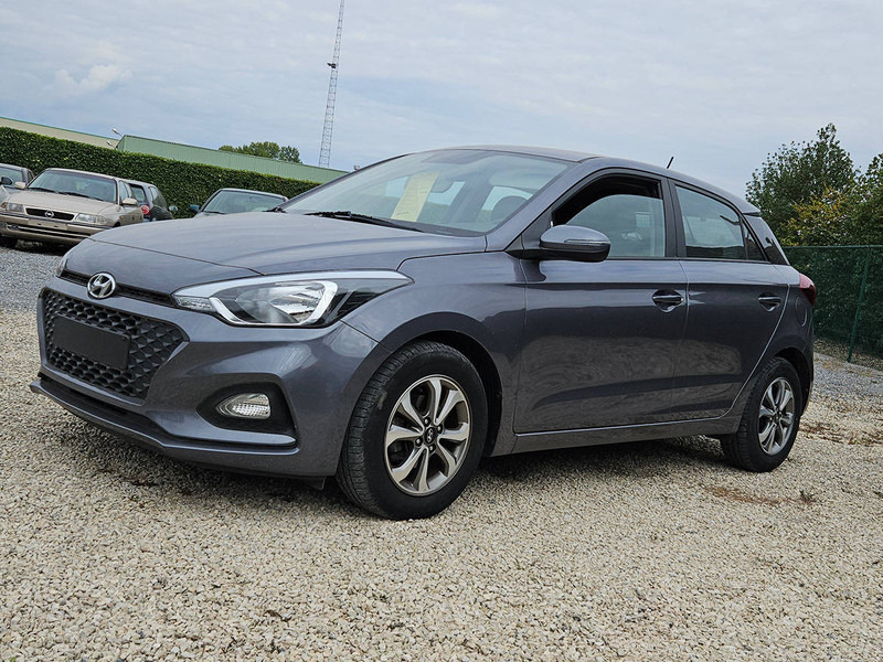 Hyundai i20 1.2 - Sedan: picture 2 Hyundai i20 1.2 - Sedan: picture 2
