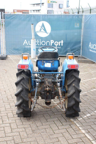 Iseki TU1700F - Farm tractor: picture 4 Iseki TU1700F - Farm tractor: picture 4