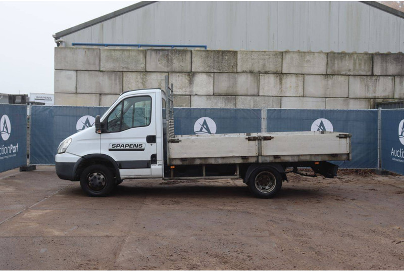 Iveco 50C15 - Dropside/ Flatbed truck: picture 2 Iveco 50C15 - Dropside/ Flatbed truck: picture 2