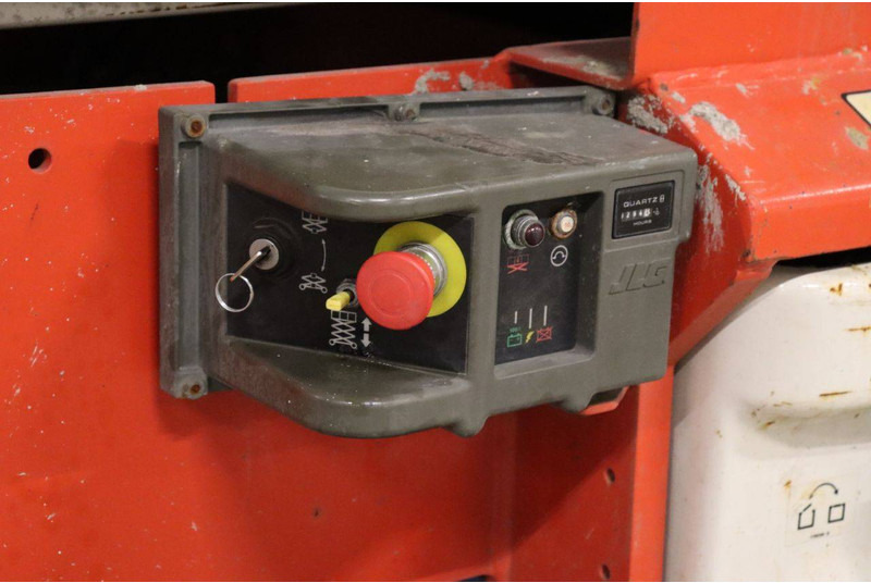 Scissor lift JLG 2646ES: picture 13