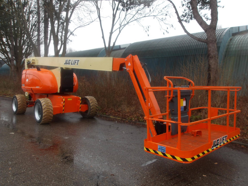 JLG 800AJ - Telescopic boom: picture 3 JLG 800AJ - Telescopic boom: picture 3