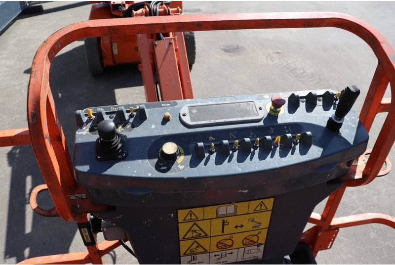 Articulated boom JLG E400AJPN: picture 13