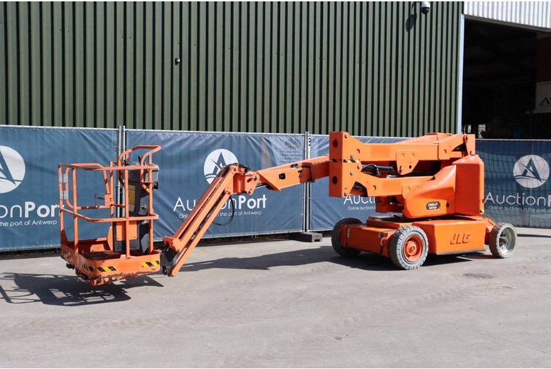 Articulated boom JLG E400AJPN: picture 8