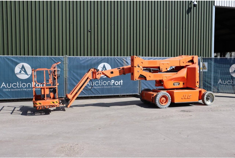JLG E400AJPN - Articulated boom: picture 1 JLG E400AJPN - Articulated boom: picture 1