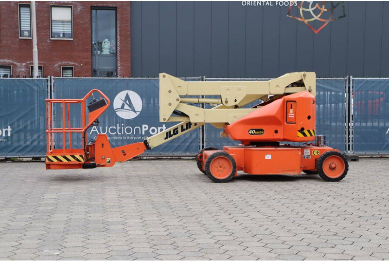 JLG N40 - Articulated boom: picture 1 JLG N40 - Articulated boom: picture 1