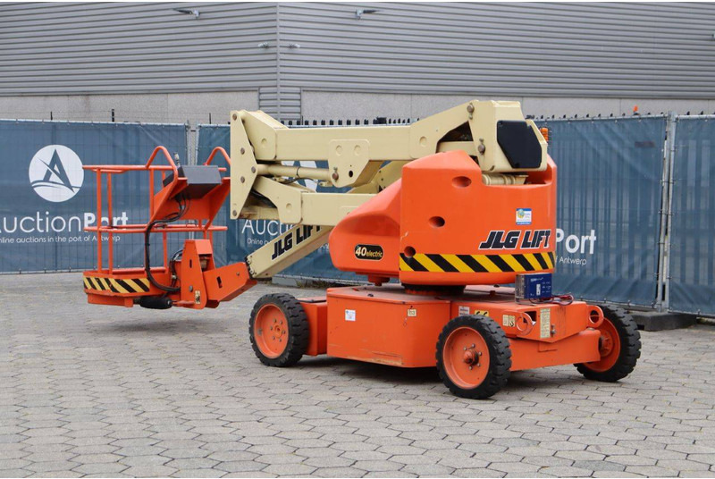 JLG N40 - Articulated boom: picture 4 JLG N40 - Articulated boom: picture 4