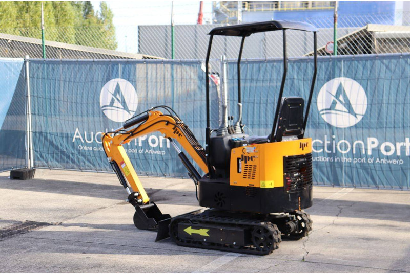 JPC HT12 - Mini excavator: picture 3 JPC HT12 - Mini excavator: picture 3
