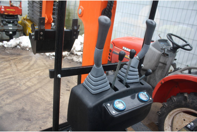 JPC KV12 - Mini excavator: picture 5 JPC KV12 - Mini excavator: picture 5