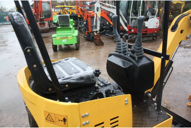 JPC KV12 - Mini excavator: picture 5 JPC KV12 - Mini excavator: picture 5