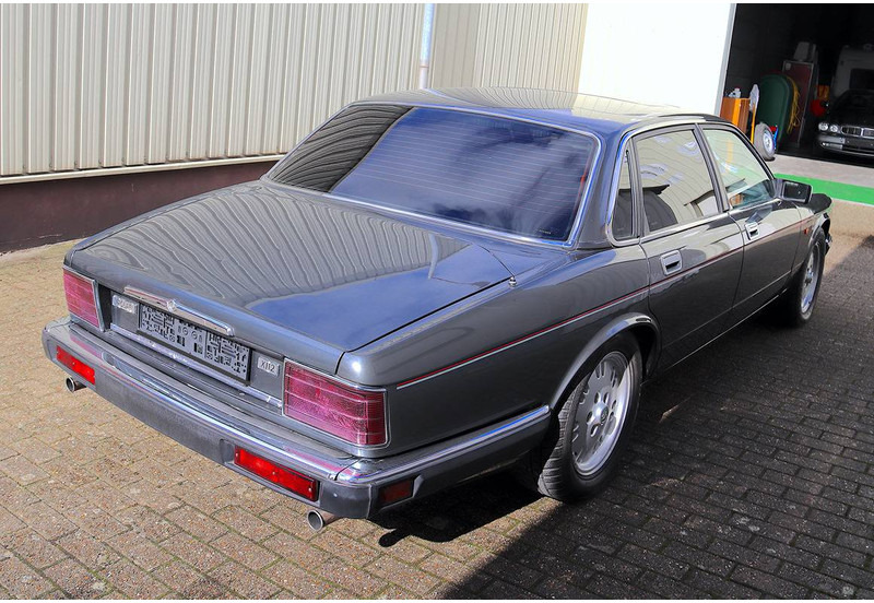 Jaguar XJ-12 - Sedan: picture 4 Jaguar XJ-12 - Sedan: picture 4