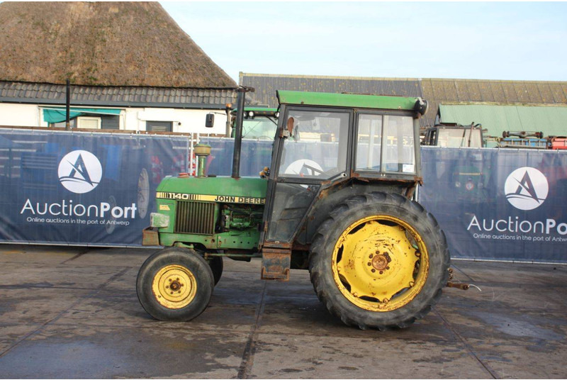 John Deere 1140 - Farm tractor: picture 2 John Deere 1140 - Farm tractor: picture 2