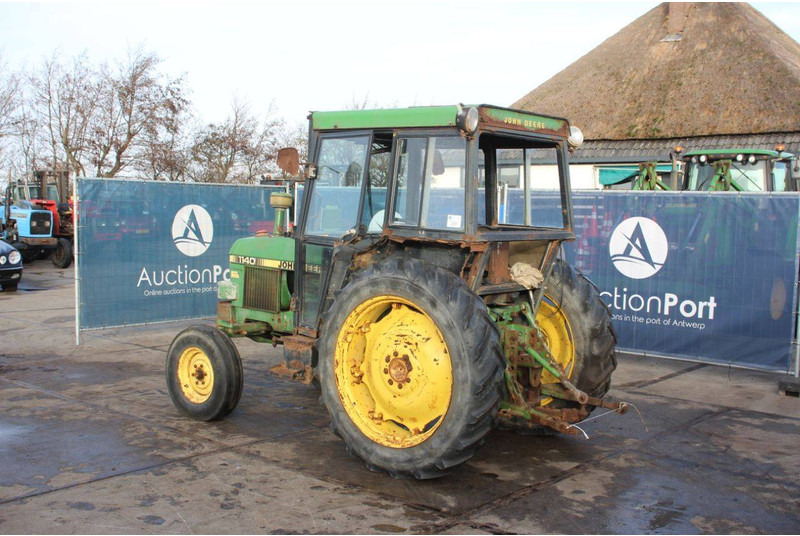 John Deere 1140 - Farm tractor: picture 3 John Deere 1140 - Farm tractor: picture 3