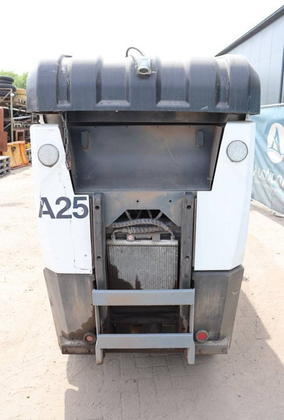 Johnston A25 - Road sweeper: picture 4 Johnston A25 - Road sweeper: picture 4