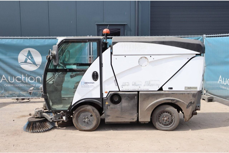 Johnston A25 - Road sweeper: picture 2 Johnston A25 - Road sweeper: picture 2