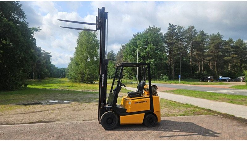 Jungheinrich TFG 20 - LPG forklift: picture 3 Jungheinrich TFG 20 - LPG forklift: picture 3