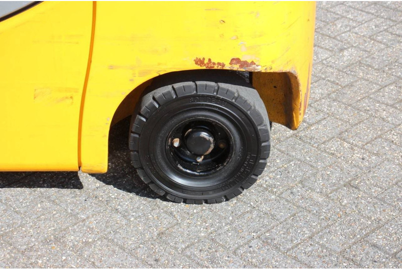 LPG forklift Jungheinrich TFG 320S: picture 17