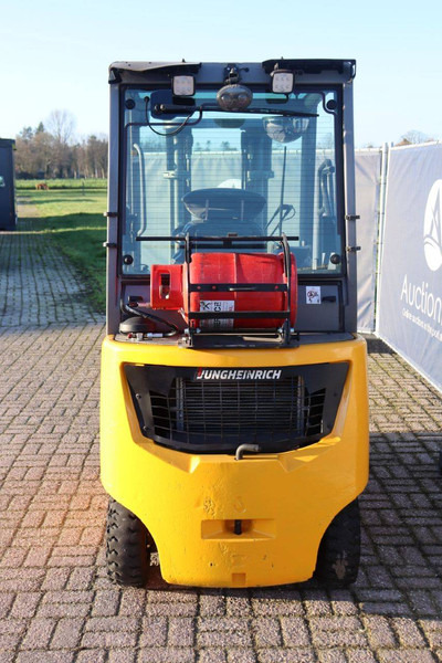 Jungheinrich TFG 320s - LPG forklift: picture 5 Jungheinrich TFG 320s - LPG forklift: picture 5