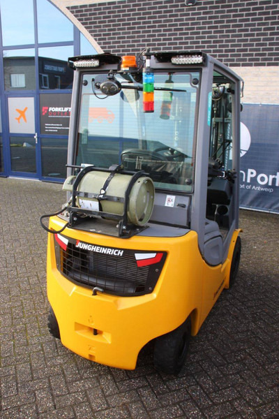 Jungheinrich TFG320s - LPG forklift: picture 5 Jungheinrich TFG320s - LPG forklift: picture 5