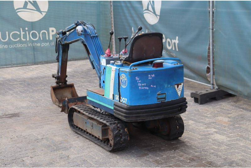 Kobelco SK007 - Mini excavator: picture 4 Kobelco SK007 - Mini excavator: picture 4