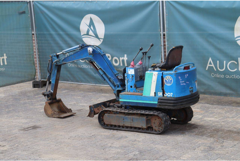 Kobelco SK007 - Mini excavator: picture 3 Kobelco SK007 - Mini excavator: picture 3
