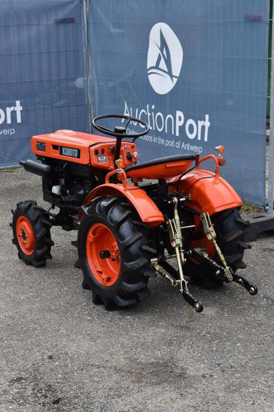 Farm tractor Kubota B5000: picture 7 Farm tractor Kubota B5000: picture 7