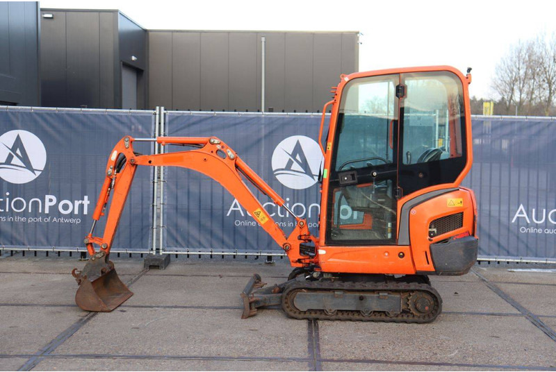Kubota KX016-4 - Mini excavator: picture 2 Kubota KX016-4 - Mini excavator: picture 2