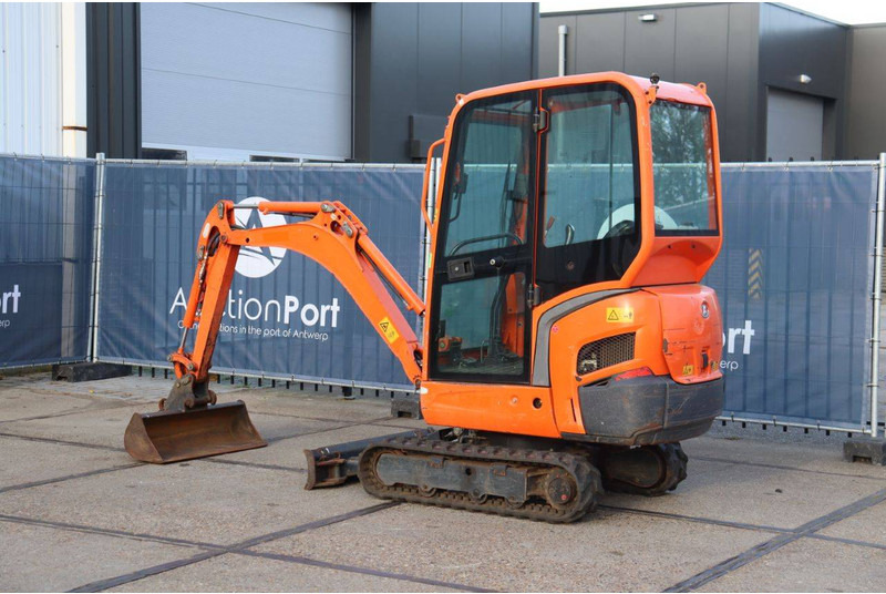 Kubota KX016-4 - Mini excavator: picture 3 Kubota KX016-4 - Mini excavator: picture 3