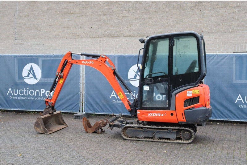 Kubota KX019-4 - Mini excavator: picture 3 Kubota KX019-4 - Mini excavator: picture 3