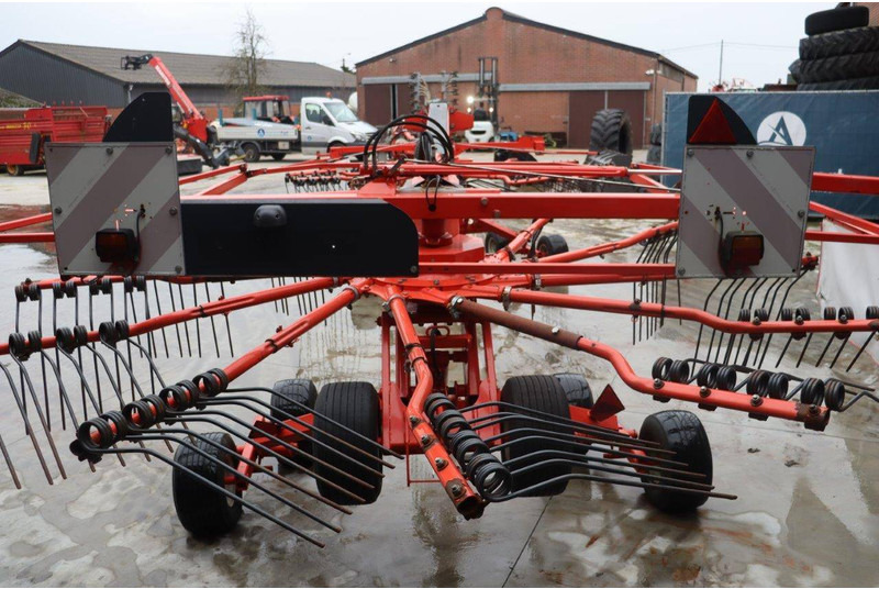 Kuhn GA7922 - Tedder/ Rake: picture 4 Kuhn GA7922 - Tedder/ Rake: picture 4