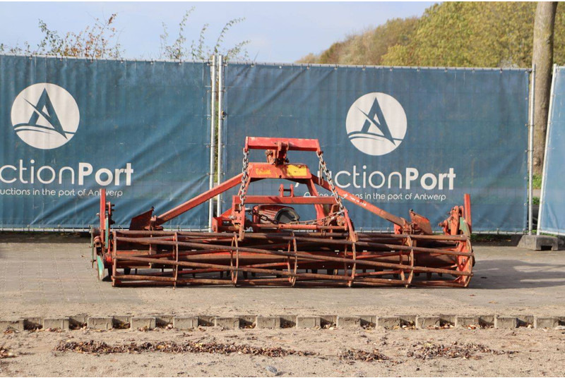 Kverneland - Power harrow: picture 1 Kverneland - Power harrow: picture 1