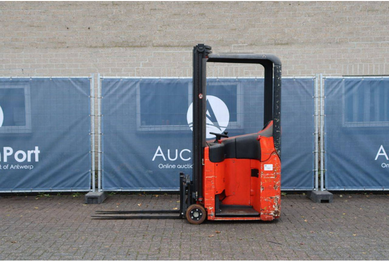 Linde E10 - Reach truck: picture 2 Linde E10 - Reach truck: picture 2
