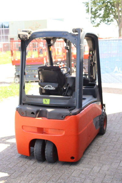 Electric forklift Linde E16L-02: picture 6