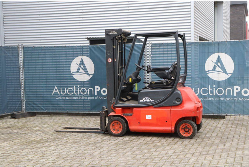 Linde E16P - Electric forklift: picture 3 Linde E16P - Electric forklift: picture 3