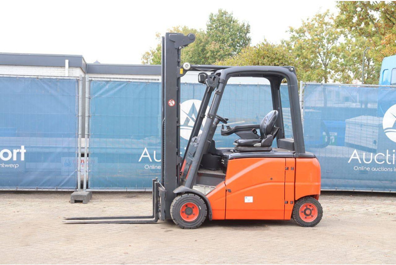 Linde E20PHL-01 - Electric forklift: picture 1 Linde E20PHL-01 - Electric forklift: picture 1