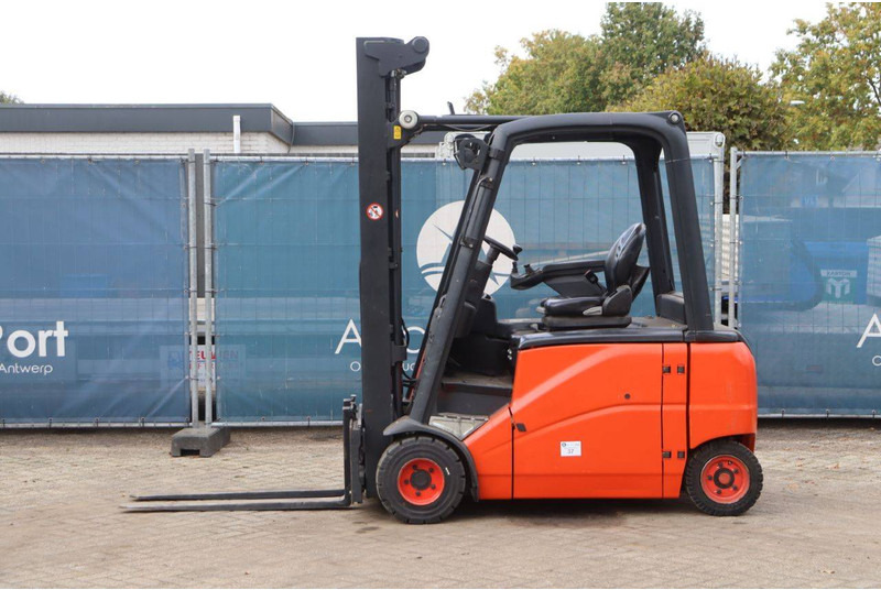 Linde E20PHL-01 - Electric forklift: picture 2 Linde E20PHL-01 - Electric forklift: picture 2