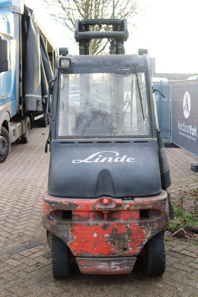 Linde E30/02 - Electric forklift: picture 5 Linde E30/02 - Electric forklift: picture 5