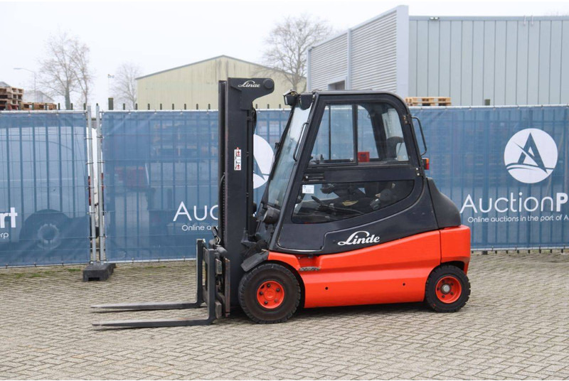 Linde E30/03 - Electric forklift: picture 1 Linde E30/03 - Electric forklift: picture 1