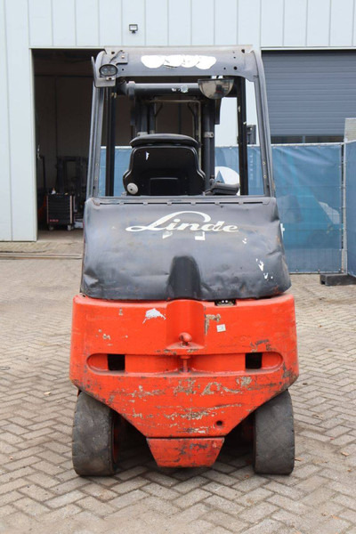 Linde E30/03 - Electric forklift: picture 5 Linde E30/03 - Electric forklift: picture 5