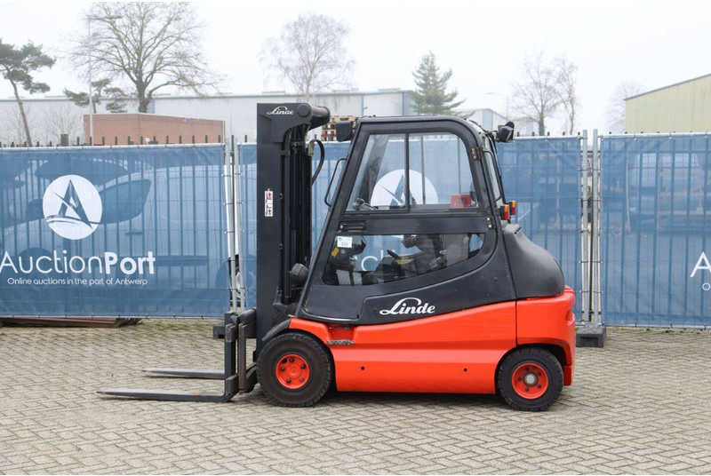 Linde E30/03 - Electric forklift: picture 3 Linde E30/03 - Electric forklift: picture 3