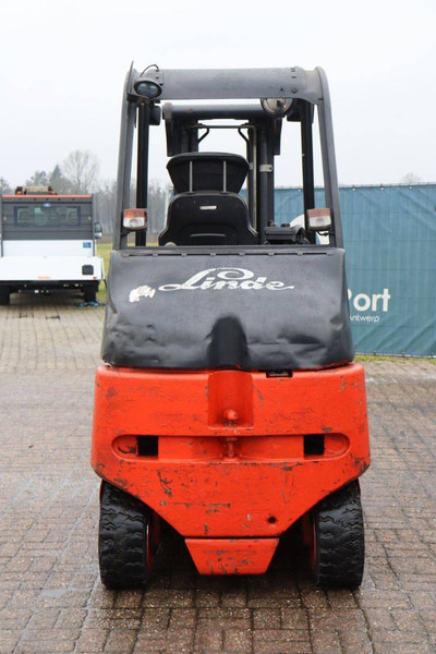 Linde E30 - Electric forklift: picture 5 Linde E30 - Electric forklift: picture 5